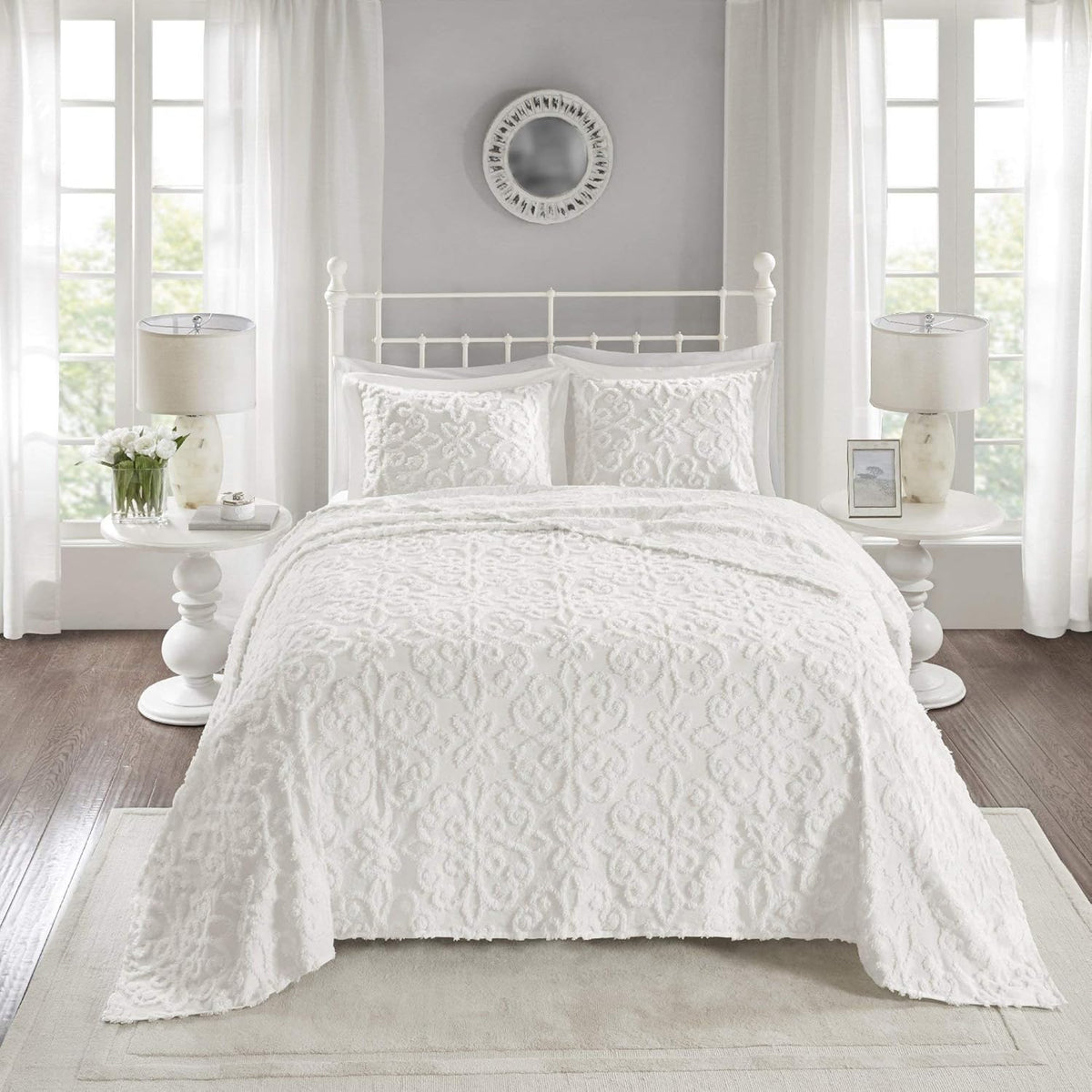 Oversized White Chenille King Bedspread 3 Piece D914