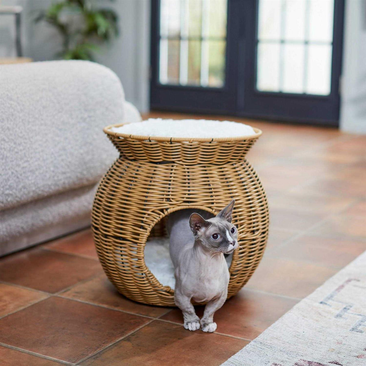Round Wicker Cat Condo with Top Perch M18072