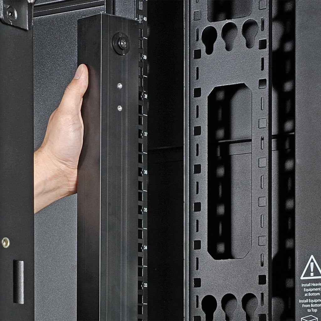 Monitored PDU 5/5.8kW 208/240V 30A Vertical Rack-Mount V64153