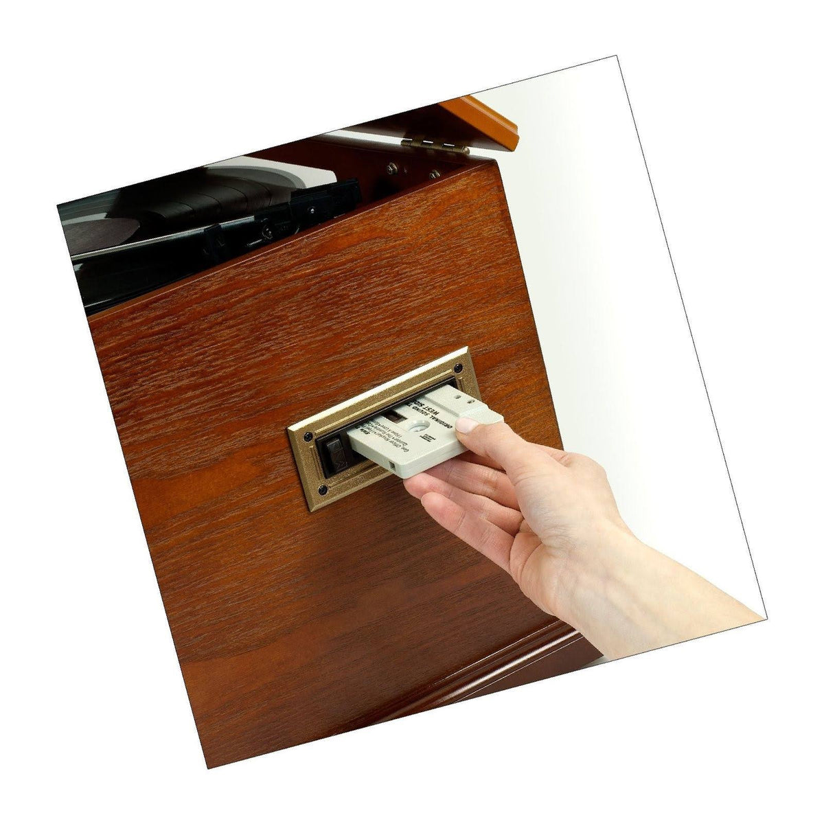 Wooden Turntable with Bluetooth A935130