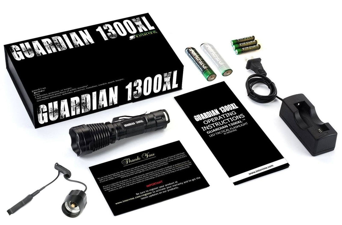 Rechargeable Tactical LED Flashlight with Remote Pressure Switch W771389