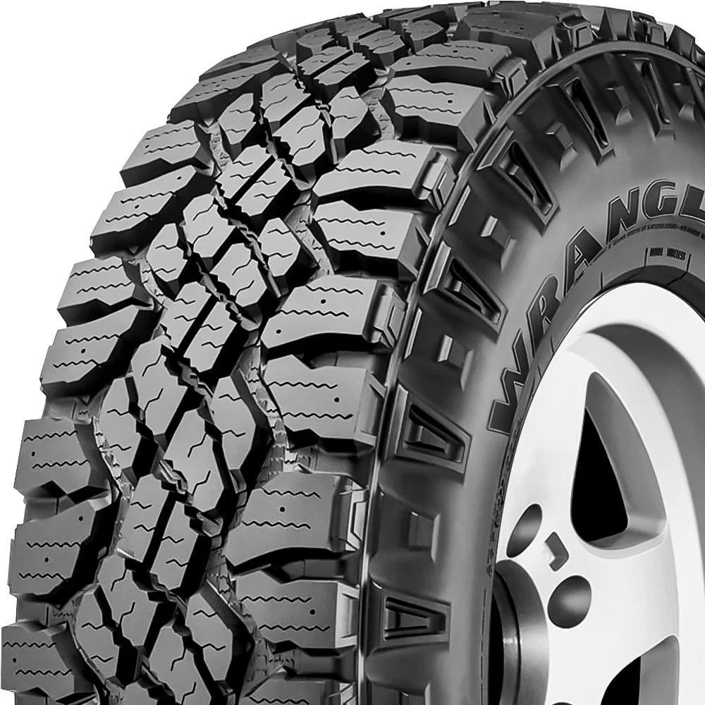 265/65R18 114S Light Truck Tire K668