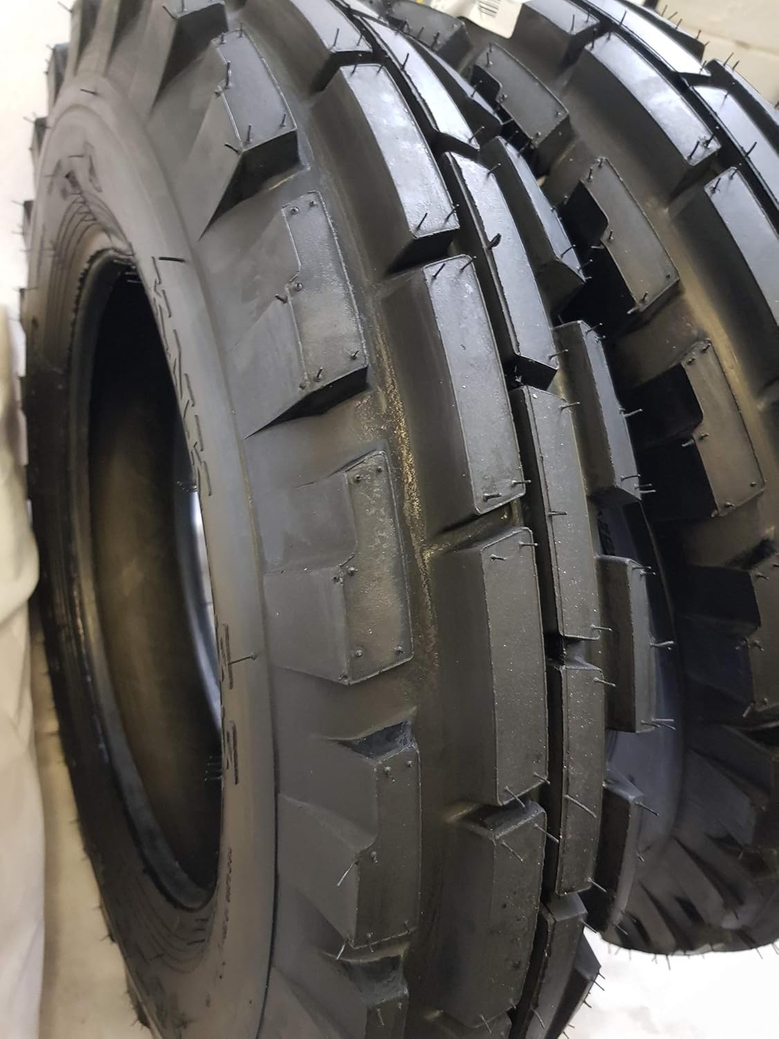 7.50-16 8 Ply Farm Tractor Tires V758050