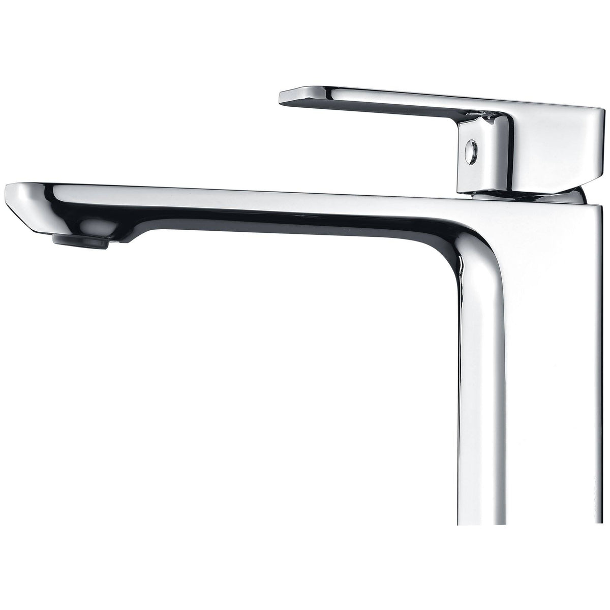 Polished Chrome Single Hole Single-Handle Bathroom Sink Faucet L41320