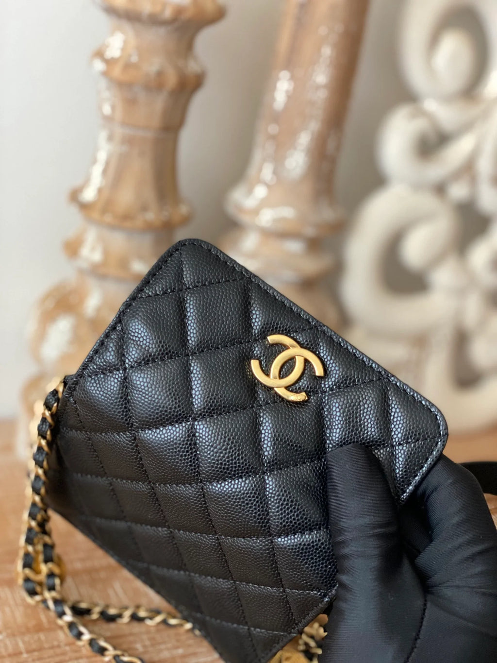 Black Clutch With Chain V928