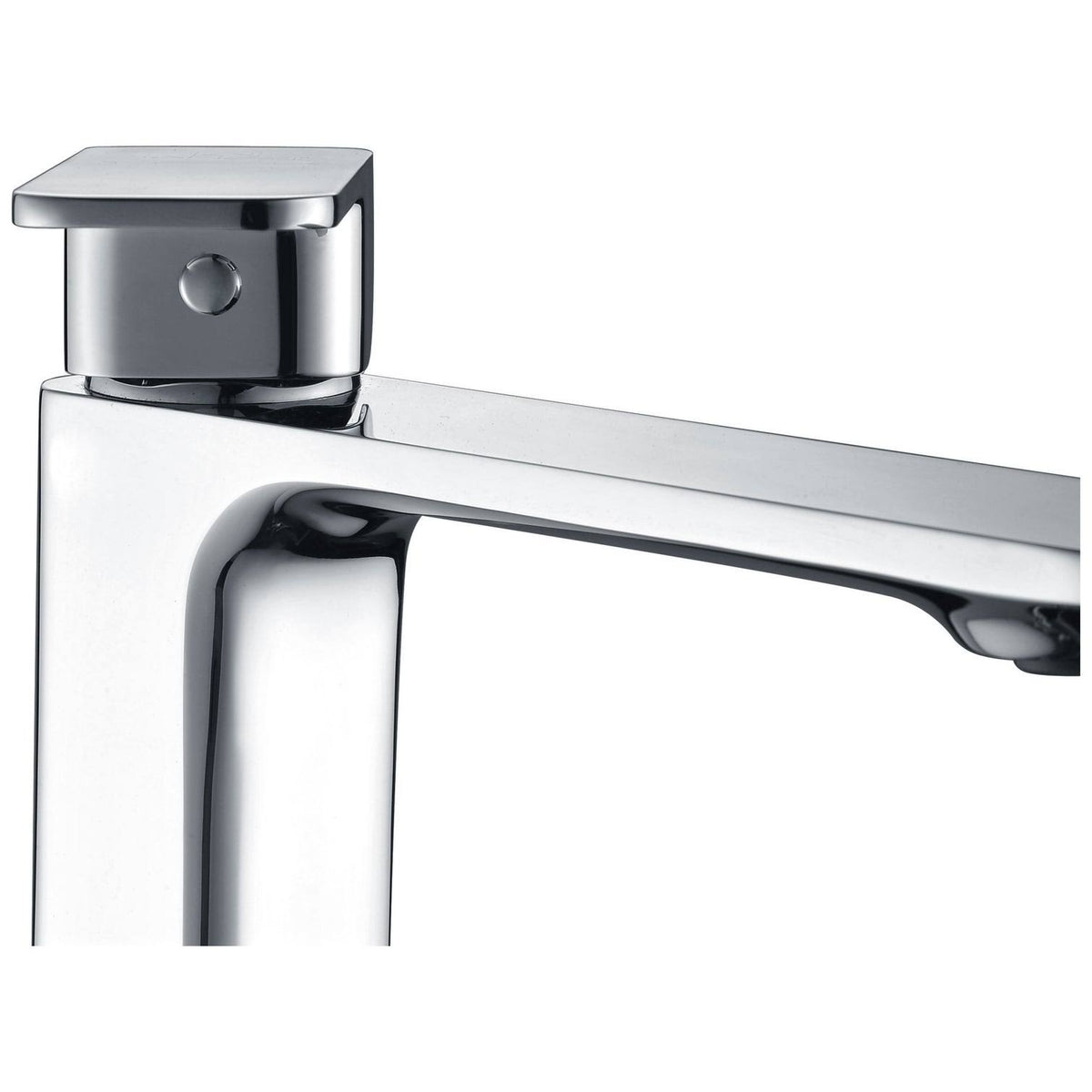 Polished Chrome Single Hole Single-Handle Bathroom Sink Faucet L41320